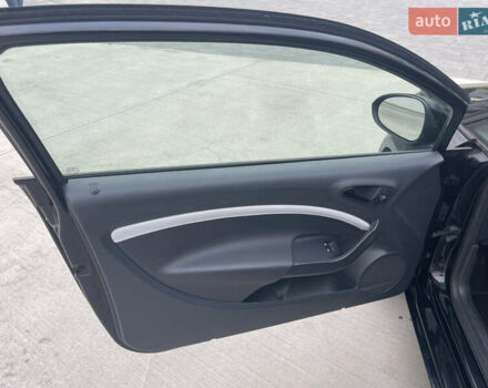 Чорний Сеат Ibiza, об'ємом двигуна 1.4 л та пробігом 198 тис. км за 8700 $, фото 13 на Automoto.ua