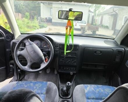 Чорний Сеат Ibiza, об'ємом двигуна 1 л та пробігом 200 тис. км за 946 $, фото 1 на Automoto.ua