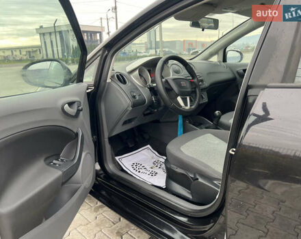 Сеат Ибица 2009 в Хусте на Automoto.ua Черный Сеат Ибица, объемом двигателя 1.39 л и пробегом 220 тыс. км за 5400 $, фото 22 на Automoto.ua