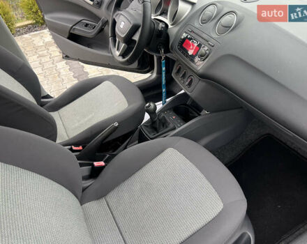 Сеат Ибица 2009 в Хусте на Automoto.ua Черный Сеат Ибица, объемом двигателя 1.39 л и пробегом 220 тыс. км за 5400 $, фото 39 на Automoto.ua