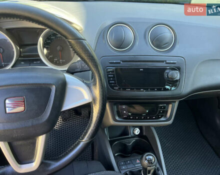 Черный Сеат Ибица, объемом двигателя 1.2 л и пробегом 229 тыс. км за 5900 $, фото 4 на Automoto.ua