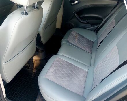 Черный Сеат Ибица, объемом двигателя 1.2 л и пробегом 27000 тыс. км за 5800 $, фото 6 на Automoto.ua