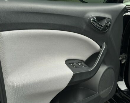 Чорний Сеат Ibiza, об'ємом двигуна 1.2 л та пробігом 200 тис. км за 6700 $, фото 8 на Automoto.ua