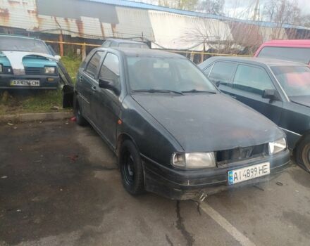 Черный Сеат Ибица, объемом двигателя 1.4 л и пробегом 214 тыс. км за 463 $, фото 1 на Automoto.ua