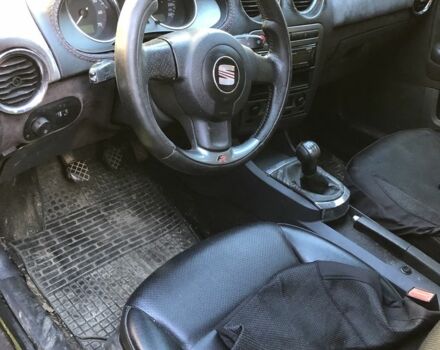 Коричневый Сеат Ибица, объемом двигателя 2 л и пробегом 300 тыс. км за 3400 $, фото 2 на Automoto.ua