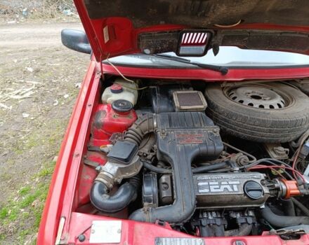 Червоний Сеат Ibiza, об'ємом двигуна 1.2 л та пробігом 142 тис. км за 1301 $, фото 8 на Automoto.ua