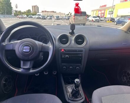 Сеат Ibiza 2006 у Харкові на Automoto.ua Червоний Сеат Ibiza, об'ємом двигуна 2 л та пробігом 130 тис. км за 3800 $, фото 7 на Automoto.ua