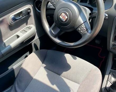Червоний Сеат Ibiza, об'ємом двигуна 1.4 л та пробігом 250 тис. км за 3900 $, фото 3 на Automoto.ua