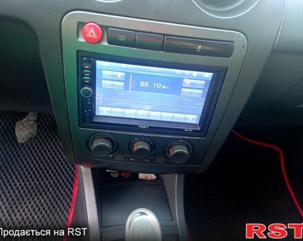 Красный Сеат Ибица, объемом двигателя 2 л и пробегом 237 тыс. км за 4000 $, фото 1 на Automoto.ua