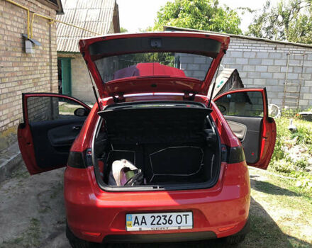 Сеат Ибица 2007 в Киеве на Automoto.ua Красный Сеат Ибица, объемом двигателя 1.39 л и пробегом 212 тыс. км за 3000 $, фото 2 на Automoto.ua