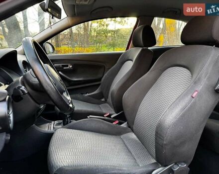 Красный Сеат Ибица, объемом двигателя 2 л и пробегом 126 тыс. км за 3990 $, фото 14 на Automoto.ua