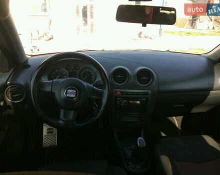 Красный Сеат Ибица, объемом двигателя 2 л и пробегом 205 тыс. км за 5200 $, фото 2 на Automoto.ua