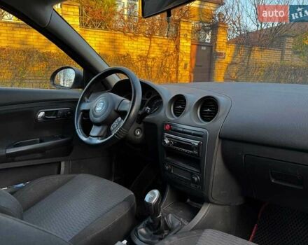 Красный Сеат Ибица, объемом двигателя 2 л и пробегом 126 тыс. км за 3990 $, фото 17 на Automoto.ua