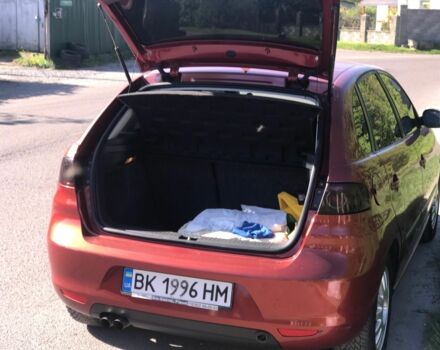 Червоний Сеат Ibiza, об'ємом двигуна 2 л та пробігом 217 тис. км за 4250 $, фото 2 на Automoto.ua