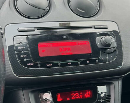 Красный Сеат Ибица, объемом двигателя 1.4 л и пробегом 236 тыс. км за 7400 $, фото 41 на Automoto.ua