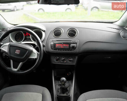 Красный Сеат Ибица, объемом двигателя 1.2 л и пробегом 160 тыс. км за 4550 $, фото 14 на Automoto.ua