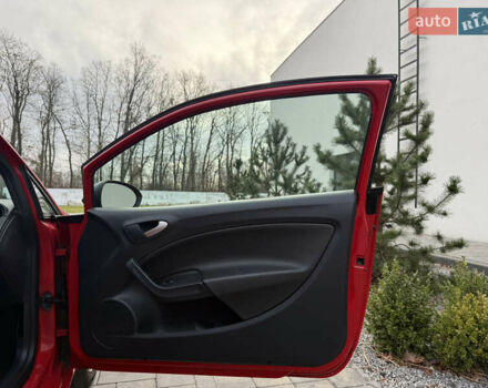 Червоний Сеат Ibiza, об'ємом двигуна 1.4 л та пробігом 206 тис. км за 6999 $, фото 21 на Automoto.ua