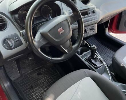 Червоний Сеат Ibiza, об'ємом двигуна 1.39 л та пробігом 270 тис. км за 6600 $, фото 8 на Automoto.ua