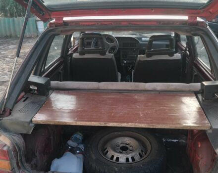 Червоний Сеат Ibiza, об'ємом двигуна 0 л та пробігом 300 тис. км за 650 $, фото 2 на Automoto.ua