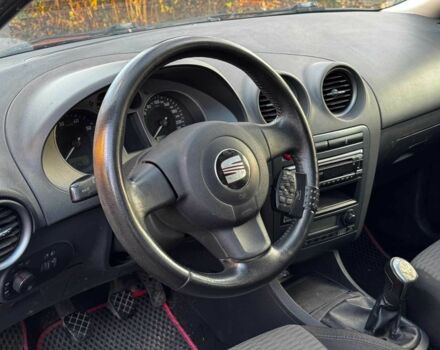 Красный Сеат Ибица, объемом двигателя 2 л и пробегом 126 тыс. км за 3990 $, фото 12 на Automoto.ua