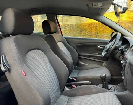 Красный Сеат Ибица, объемом двигателя 2 л и пробегом 126 тыс. км за 3990 $, фото 16 на Automoto.ua