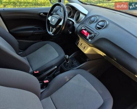 Красный Сеат Ибица, объемом двигателя 1.2 л и пробегом 201 тыс. км за 4900 $, фото 13 на Automoto.ua