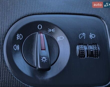 Красный Сеат Ибица, объемом двигателя 1.2 л и пробегом 201 тыс. км за 4900 $, фото 19 на Automoto.ua