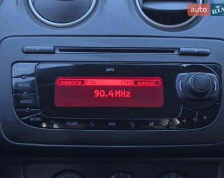 Красный Сеат Ибица, объемом двигателя 1.2 л и пробегом 201 тыс. км за 4900 $, фото 24 на Automoto.ua