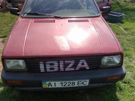 Червоний Сеат Ibiza, об'ємом двигуна 0.15 л та пробігом 260 тис. км за 652 $, фото 1 на Automoto.ua