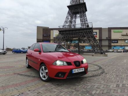 Сеат Ibiza 2006 у Харкові на Automoto.ua Червоний Сеат Ibiza, об'ємом двигуна 2 л та пробігом 130 тис. км за 3800 $, фото 1 на Automoto.ua