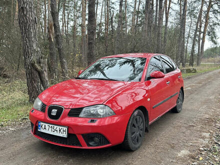 Красный Сеат Ибица, объемом двигателя 1.39 л и пробегом 230 тыс. км за 3700 $, фото 1 на Automoto.ua