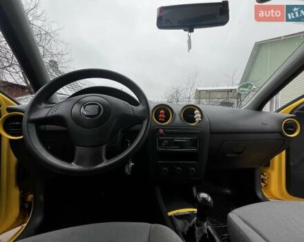 Желтый Сеат Ибица, объемом двигателя 1.2 л и пробегом 192 тыс. км за 1700 $, фото 12 на Automoto.ua