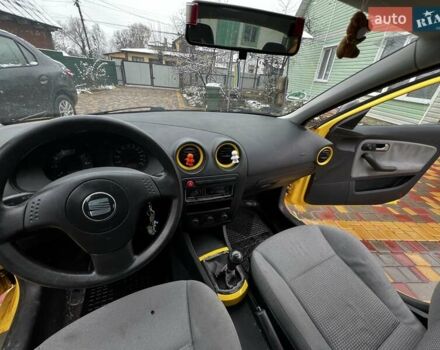 Желтый Сеат Ибица, объемом двигателя 1.2 л и пробегом 192 тыс. км за 1700 $, фото 11 на Automoto.ua