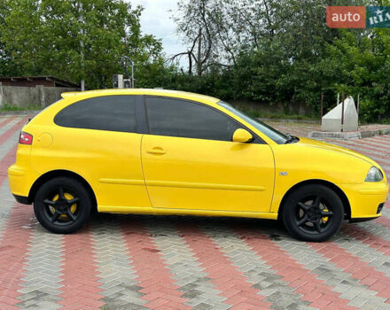 Желтый Сеат Ибица, объемом двигателя 1.39 л и пробегом 240 тыс. км за 3950 $, фото 5 на Automoto.ua