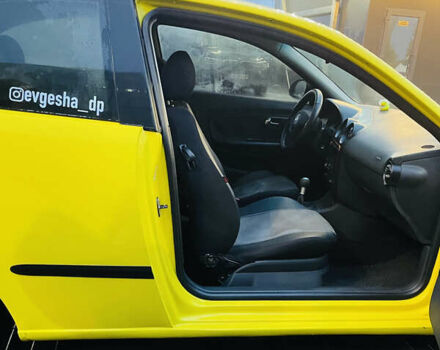 Желтый Сеат Ибица, объемом двигателя 1.98 л и пробегом 209 тыс. км за 3500 $, фото 4 на Automoto.ua