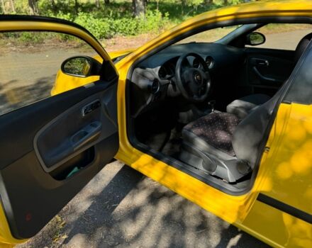 Сеат Ибица 2006 в Киеве на Automoto.ua Желтый Сеат Ибица, объемом двигателя 1.4 л и пробегом 204 тыс. км за 3700 $, фото 9 на Automoto.ua