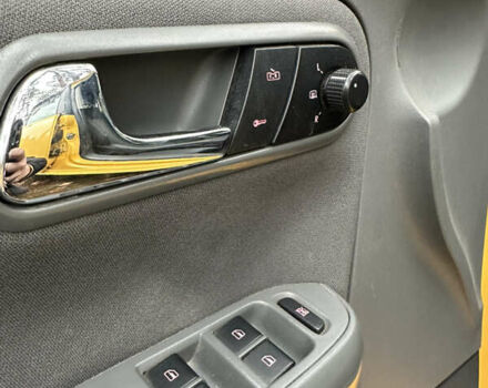 Желтый Сеат Ибица, объемом двигателя 1.4 л и пробегом 343 тыс. км за 3500 $, фото 13 на Automoto.ua