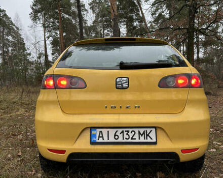 Желтый Сеат Ибица, объемом двигателя 1.4 л и пробегом 343 тыс. км за 3500 $, фото 3 на Automoto.ua