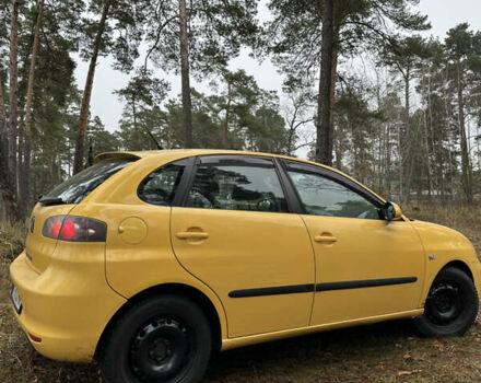 Желтый Сеат Ибица, объемом двигателя 1.4 л и пробегом 343 тыс. км за 3500 $, фото 5 на Automoto.ua