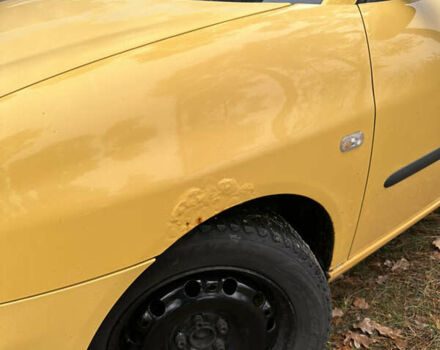 Желтый Сеат Ибица, объемом двигателя 1.4 л и пробегом 343 тыс. км за 3500 $, фото 18 на Automoto.ua