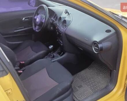 Желтый Сеат Ибица, объемом двигателя 2 л и пробегом 246 тыс. км за 4300 $, фото 1 на Automoto.ua