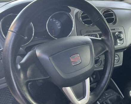 Желтый Сеат Ибица, объемом двигателя 1.2 л и пробегом 157 тыс. км за 4700 $, фото 5 на Automoto.ua