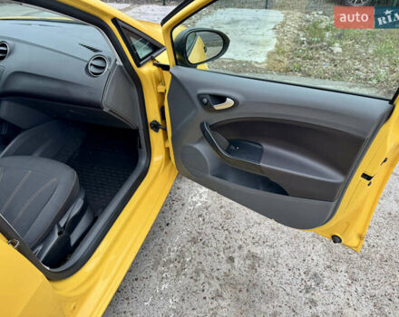 Жовтий Сеат Ibiza, об'ємом двигуна 1.39 л та пробігом 132 тис. км за 5500 $, фото 39 на Automoto.ua