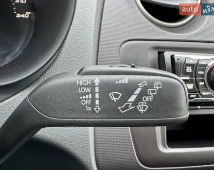 Жовтий Сеат Ibiza, об'ємом двигуна 1.39 л та пробігом 132 тис. км за 5500 $, фото 23 на Automoto.ua