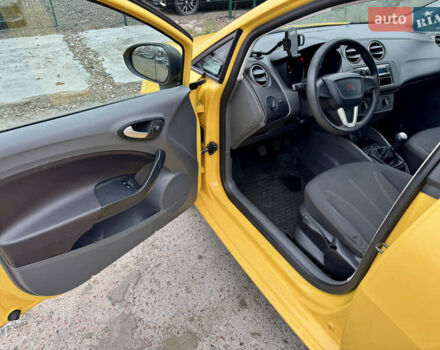 Жовтий Сеат Ibiza, об'ємом двигуна 1.39 л та пробігом 132 тис. км за 5500 $, фото 27 на Automoto.ua