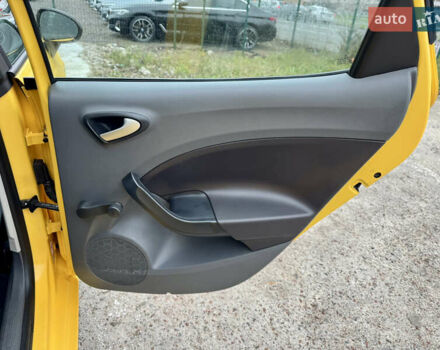 Жовтий Сеат Ibiza, об'ємом двигуна 1.39 л та пробігом 132 тис. км за 5500 $, фото 36 на Automoto.ua