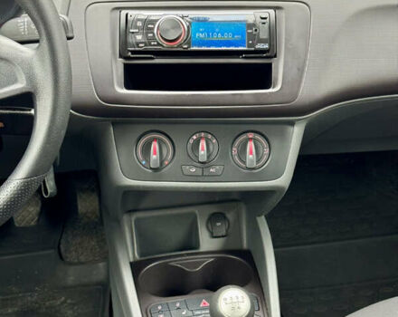 Жовтий Сеат Ibiza, об'ємом двигуна 1.39 л та пробігом 132 тис. км за 5500 $, фото 14 на Automoto.ua