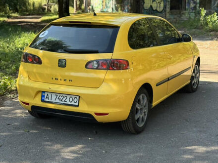 Желтый Сеат Ибица, объемом двигателя 1.4 л и пробегом 200 тыс. км за 4200 $, фото 1 на Automoto.ua