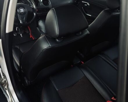 Серый Сеат Ибица, объемом двигателя 1.9 л и пробегом 318 тыс. км за 4600 $, фото 3 на Automoto.ua