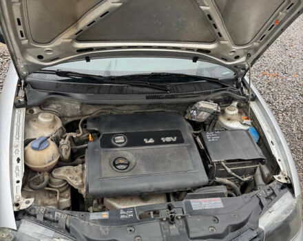 Серый Сеат Ибица, объемом двигателя 1.39 л и пробегом 300 тыс. км за 3100 $, фото 15 на Automoto.ua